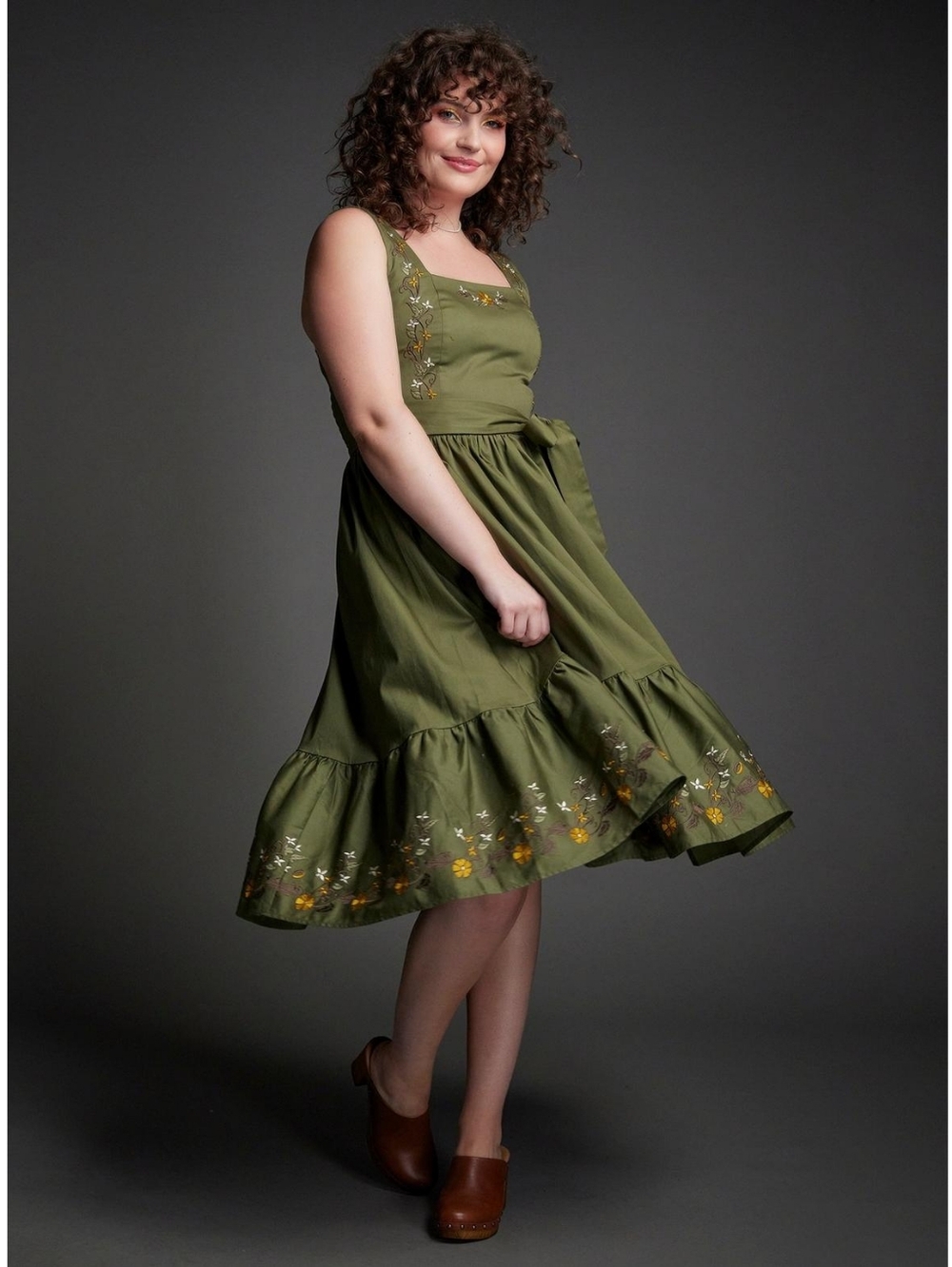 Her Universe The Lord Of The Rings Hobbit Flowers Midi Dress